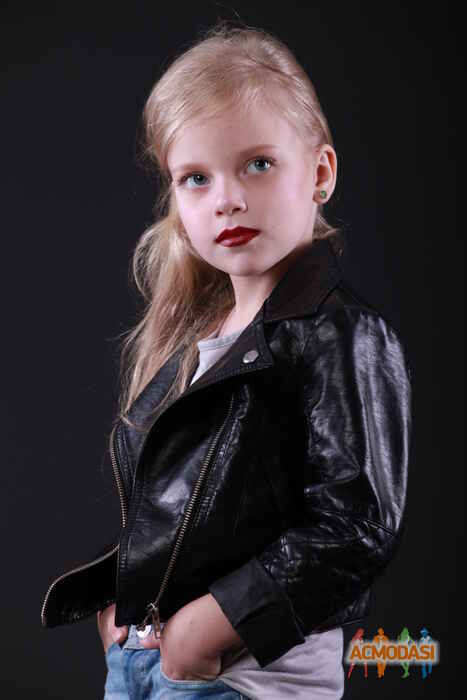 Аліна Миколаївна Цимбал фото №1052039. Завантажено 10 Травня 2017