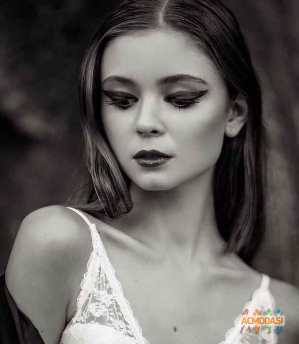 Ольга Игорівна Каїра фото №1138795. Завантажено 18 Листопада 2017