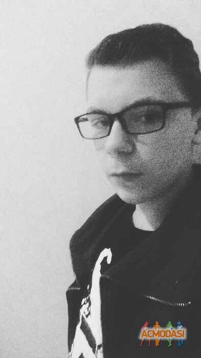 Денис Орестович Дущук фото №1161688. Завантажено 08 Січня 2018