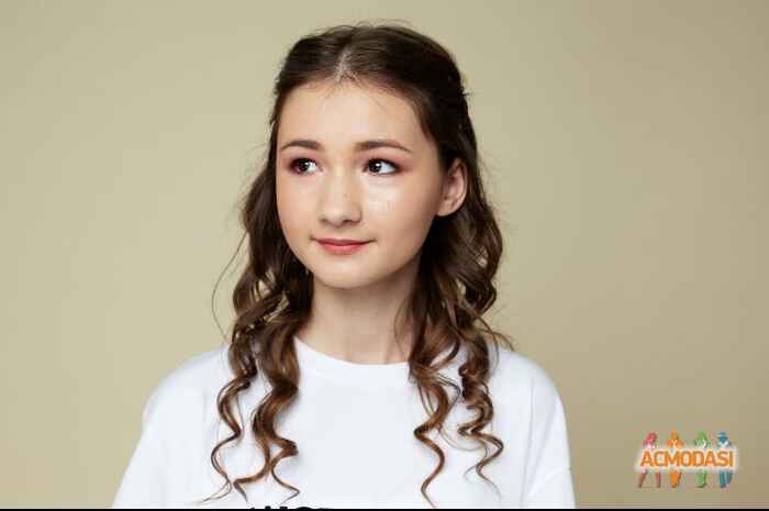 Яна Юрьевна Павленко фото №1352351. Завантажено 19 Січня 2019