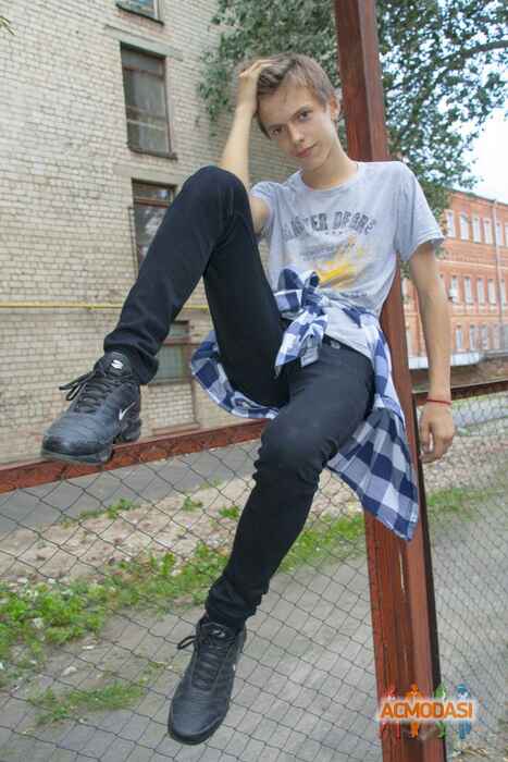 Богдан Владиславович Самойленко фото №1125916. Завантажено 28 Жовтня 2017