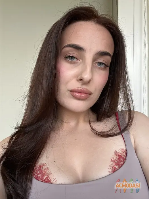 Каріна  Шокал фото №1745331. Завантажено 23 Липня 2025