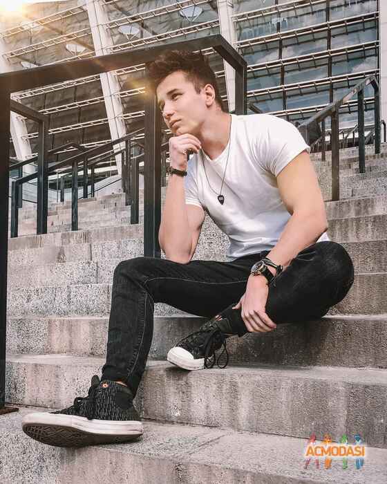 Максим Виталиевич Блинов фото №1403351. Завантажено 24 Травня 2019