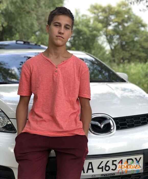 Эдуард Романович Пономарчук фото №1452009. Завантажено 23 Вересня 2019