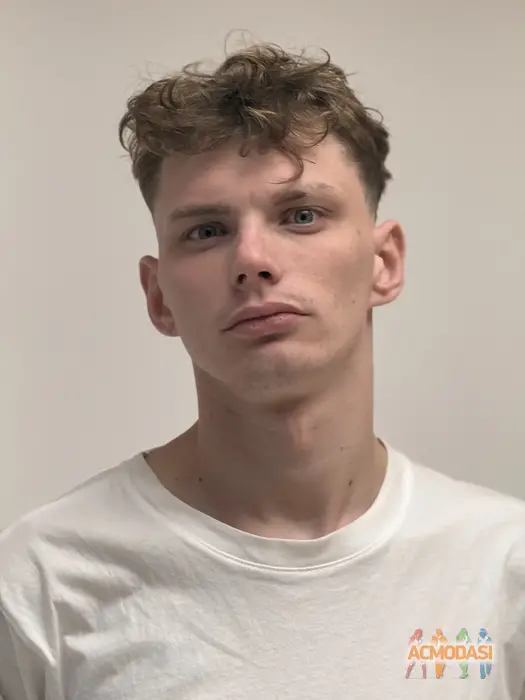 Максим  Петруха фото №1750974. Завантажено 31 Грудня 2025