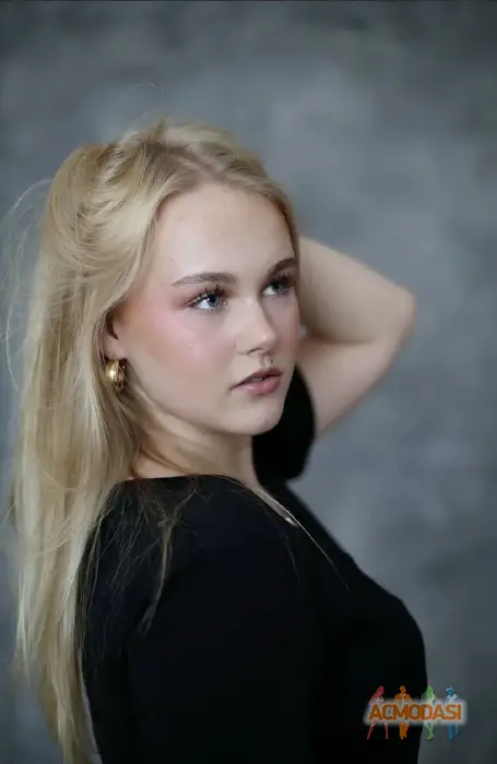 Анастасія  Зубенко фото №1749508. Завантажено 14 Листопада 2025