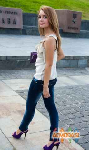Вусата  Олена фото №13053. Завантажено 18 Жовтня 2009