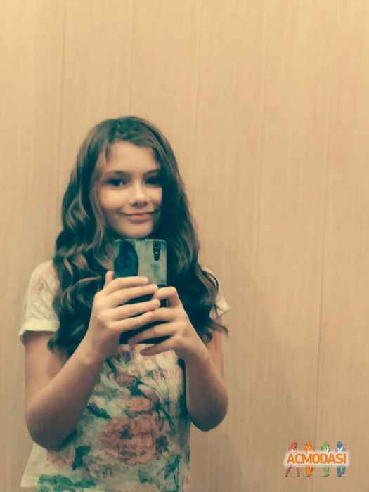 Лера Павловна Зайченко фото №1158008. Завантажено 29 Грудня 2017