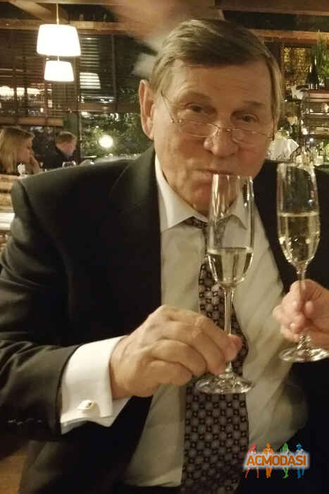 Павел   фото №1061902. Завантажено 03 Червня 2017