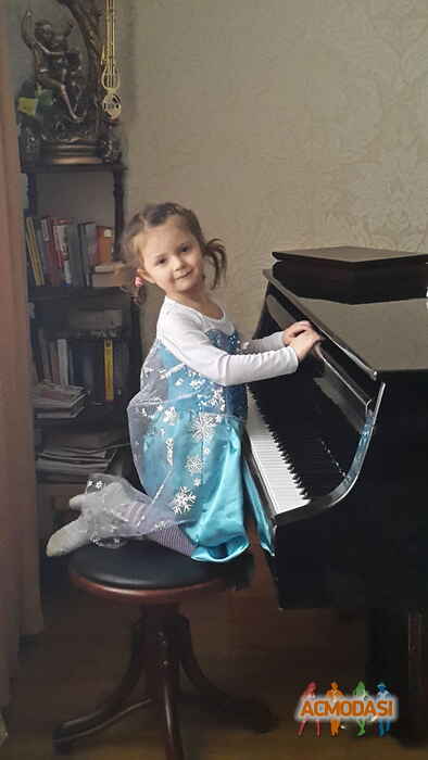 Анна Михайлівна Савенко фото №1032937. Завантажено 17 Березня 2017