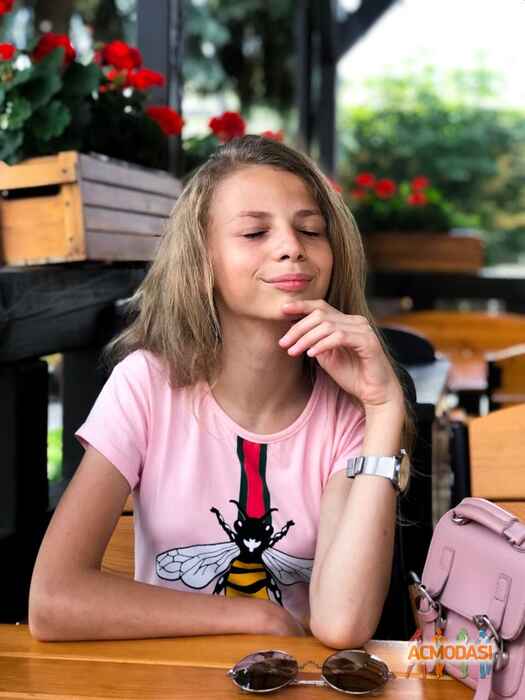 Оксана Олегівна Твердун фото №1412346. Завантажено 18 Червня 2019