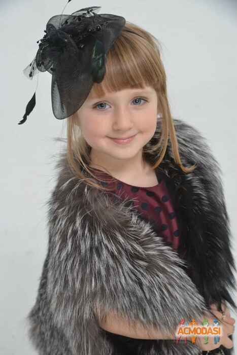 Марійка  В. фото №774829. Завантажено 17 Грудня 2014