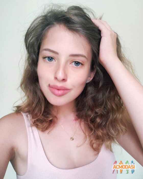 Elizabeth  Chepets фото №1291843. Завантажено 15 Вересня 2018