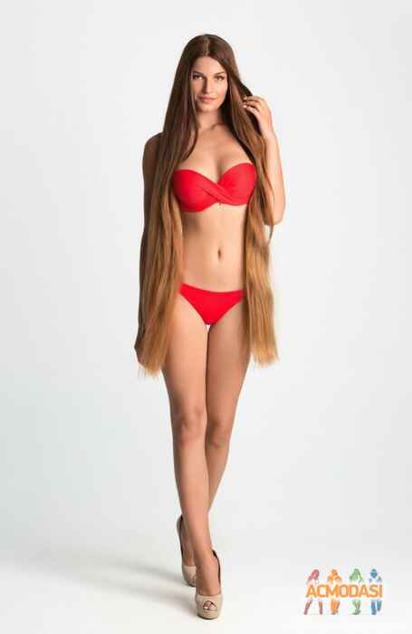 Юля Русланівна Карпець фото №1144410. Завантажено 28 Листопада 2017