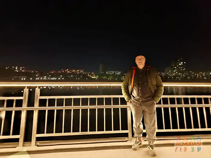 Ruslan (Content Creator) Rieznikov фото №1749125. Завантажено 30 Жовтня 2025