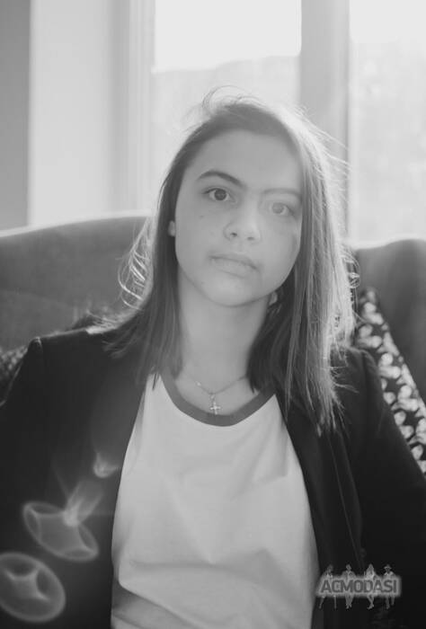 Sophia  Monarshuk фото №1686727. Завантажено 04 Травня 2022