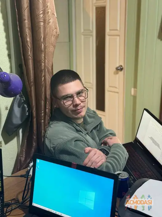 Юрій  Власюк фото №1750821. Завантажено 24 Грудня 2025