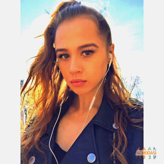 Алина Дмитриевна Олейник фото №1358554. Завантажено 02 Лютого 2019