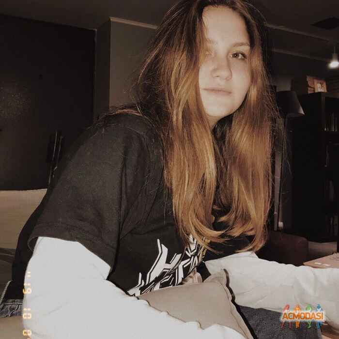 Анастасія Кузьмич Вадимівна фото №1534918. Завантажено 01 Червня 2020