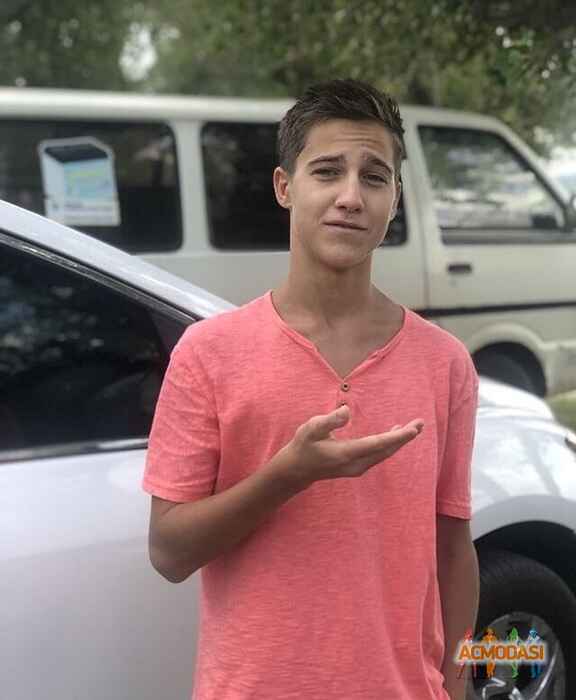 Эдуард Романович Пономарчук фото №1452008. Завантажено 23 Вересня 2019