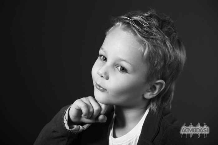 Святослав Орестович Довбняк фото №1134528. Завантажено 10 Листопада 2017