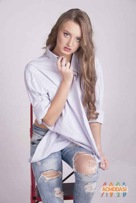 Валерия Викторовна Липницкая фото №1164427. Завантажено 13 Січня 2018