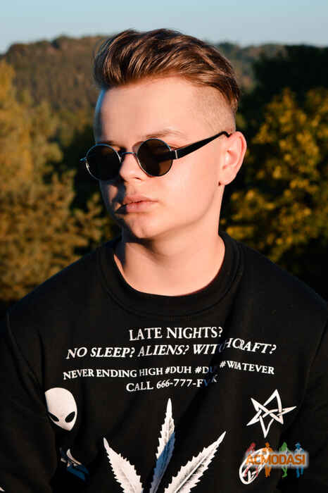 Вітя  Карпець фото №981220. Завантажено 05 Листопада 2016