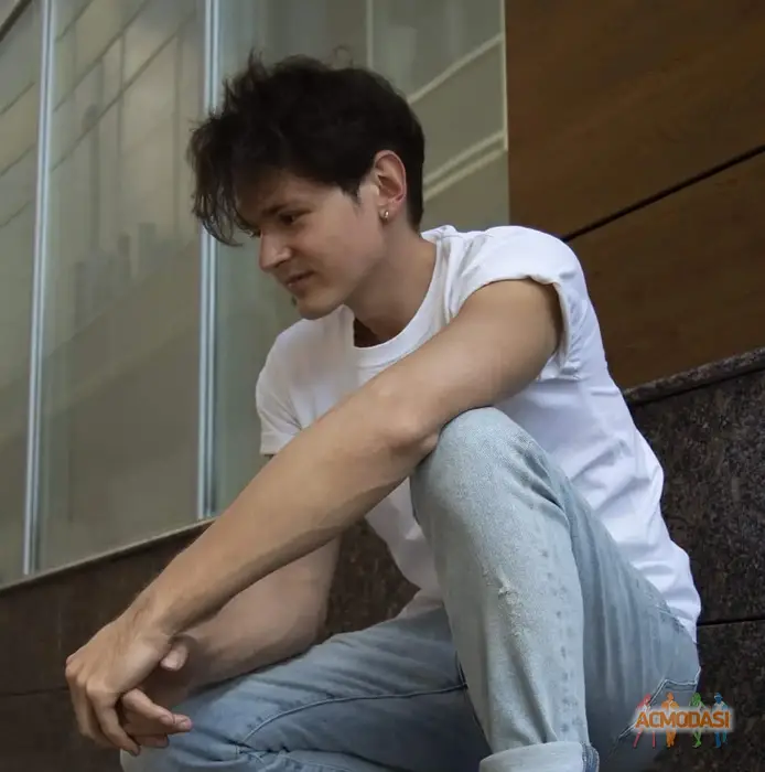 Ярослав  Озеряник фото №1748055. Завантажено 30 Вересня 2025