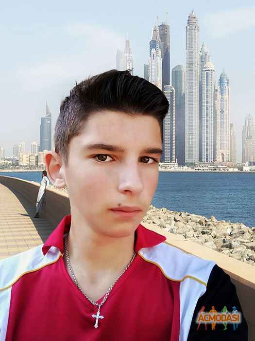 Роман  Рае фото №1094066. Завантажено 21 Серпня 2017