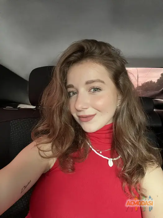 Діана Дмитрівна Сичавська фото №1746351. Завантажено 21 Серпня 2025