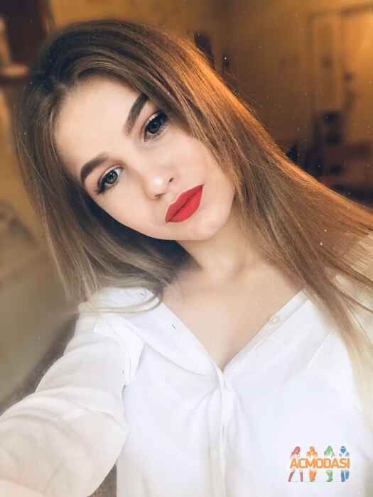 Юля Олександрівна Юлова фото №1455085. Завантажено 30 Вересня 2019
