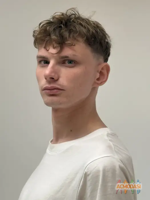 Максим  Петруха фото №1750972. Завантажено 31 Грудня 2025