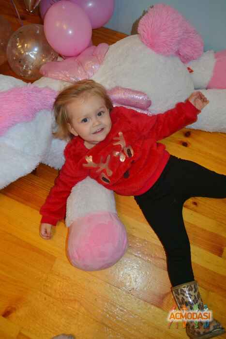 Злата Артемівна Стотланд фото №1197051. Завантажено 28 Лютого 2018