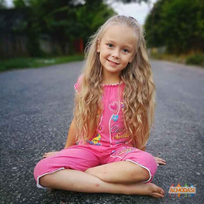 Евгения   фото №1479142. Завантажено 23 Листопада 2019