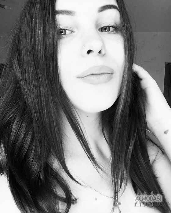 Люда  Волкова фото №1057257. Завантажено 22 Травня 2017