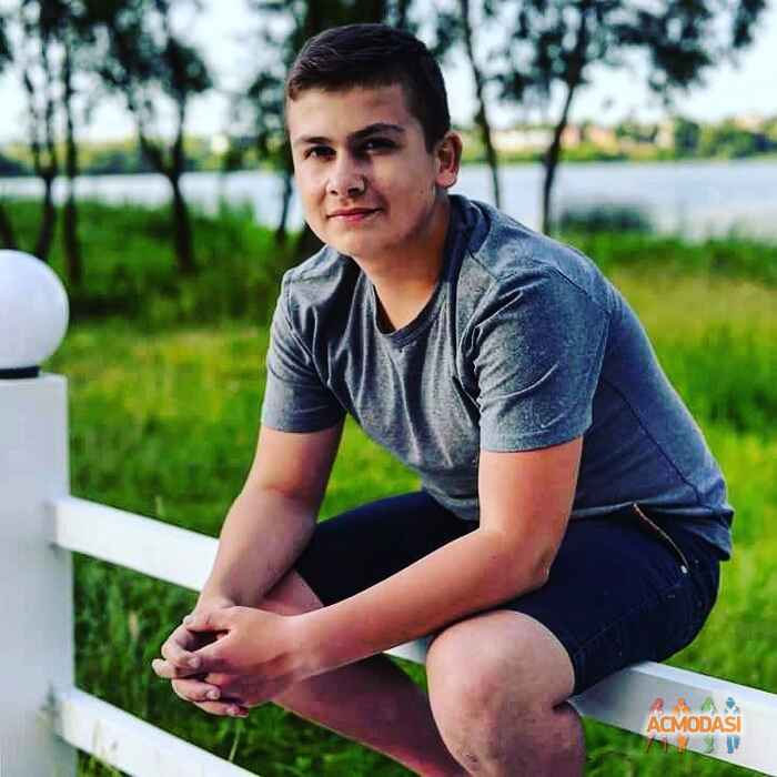 Коля Михайлович Живчик фото №1170715. Завантажено 23 Січня 2018