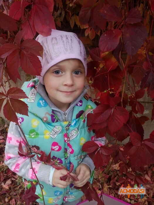 Єва Андрійовна Шевчук фото №1085491. Завантажено 31 Липня 2017