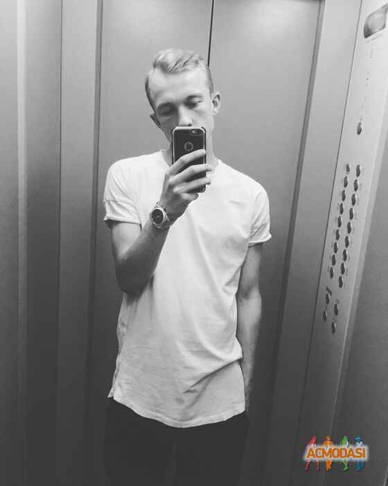 Владислав Витальевич Худенко фото №1088307. Завантажено 07 Серпня 2017