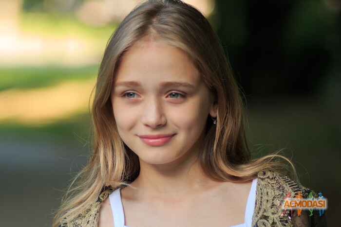 Карина Романовна Хлебенская фото №1476071. Завантажено 15 Листопада 2019