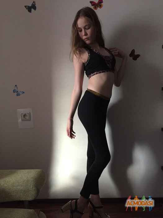 Анна В