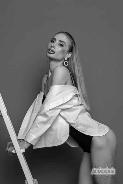 Elena   фото №1420572. Завантажено 10 Липня 2019