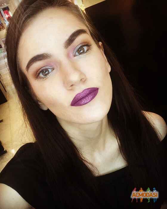 Олена Вячеславівна Погоріла фото №1129663. Завантажено 04 Листопада 2017