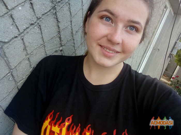 Юлия Игорьевна Колесниченко фото №1261667. Завантажено 20 Липня 2018