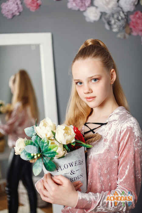 Поліна Євгенівна Черненко фото №1476367. Завантажено 16 Листопада 2019