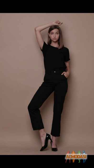 Венера Василівна Дуб фото №1472028. Завантажено 07 Листопада 2019