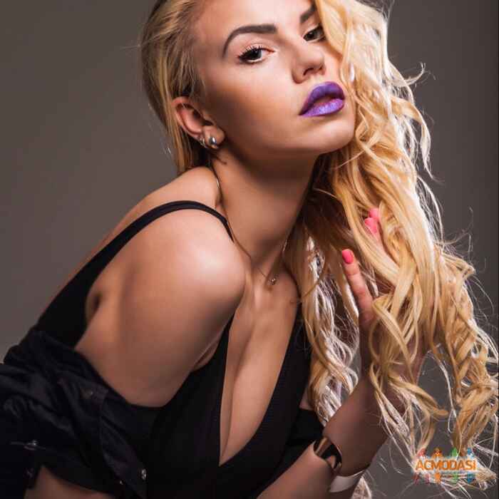 Yana Muchailovna Dovhaniuk фото №1241683. Завантажено 07 Червня 2018