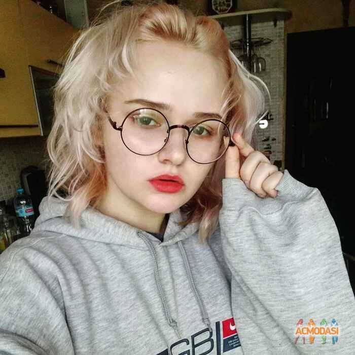 Наташа Евгеньевна Никулина фото №1210002. Завантажено 20 Березня 2018