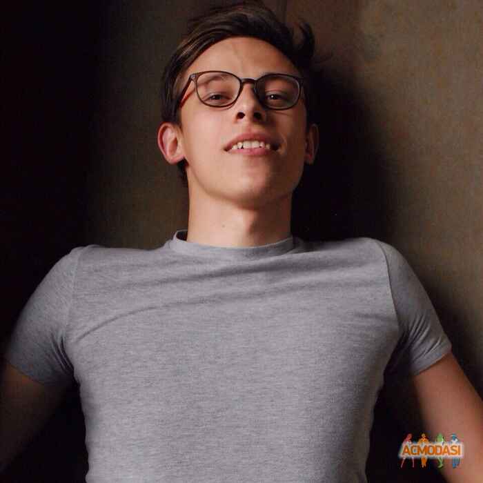 Пётр Петрович Гуливатый фото №953332. Завантажено 05 Вересня 2016