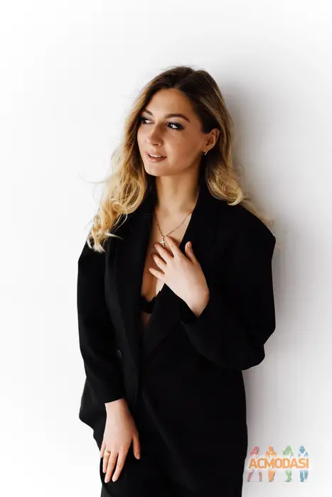 Yulia  Zinoviy фото №1749774. Завантажено 20 Листопада 2025