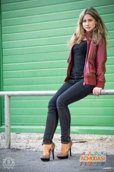 Яна Вікторівна Липовецька фото №904604. Завантажено 26 Квітня 2016